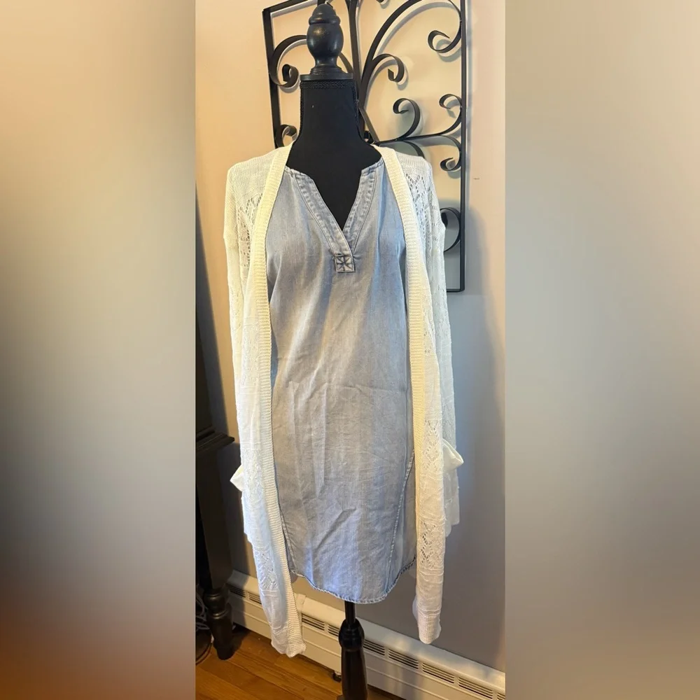 Elegant White Open-Front Women's Sweater. NWT - Picture 3 of 8
